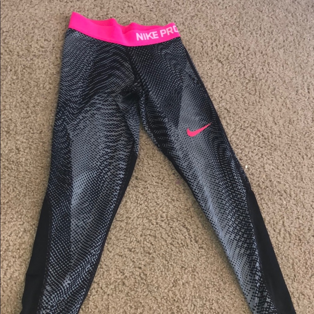 pink/black nike compression leggings